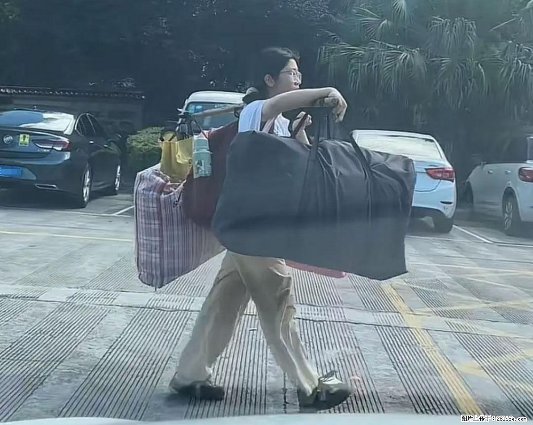 全网追的“扁担女孩”，找了一份暑假工，时薪12元 - 十堰生活资讯 - 十堰28生活网 shiyan.28life.net